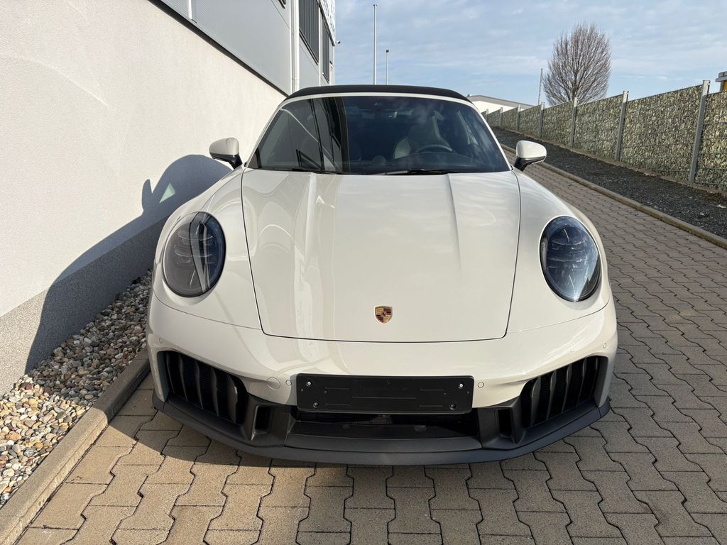 Porsche 992 2025