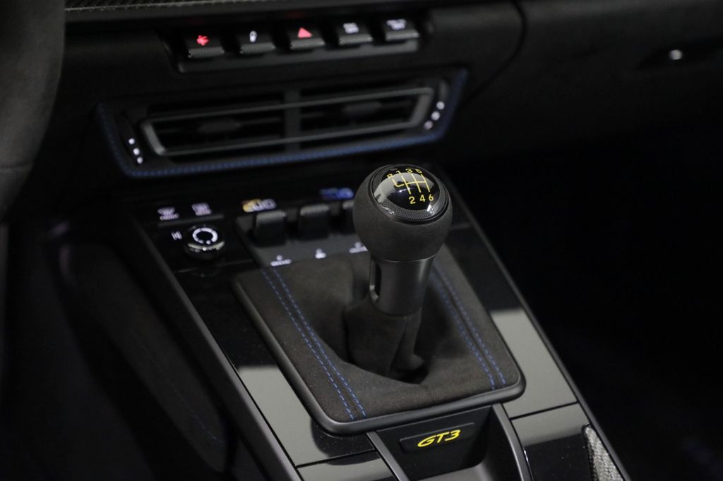 Porsche 992 2022