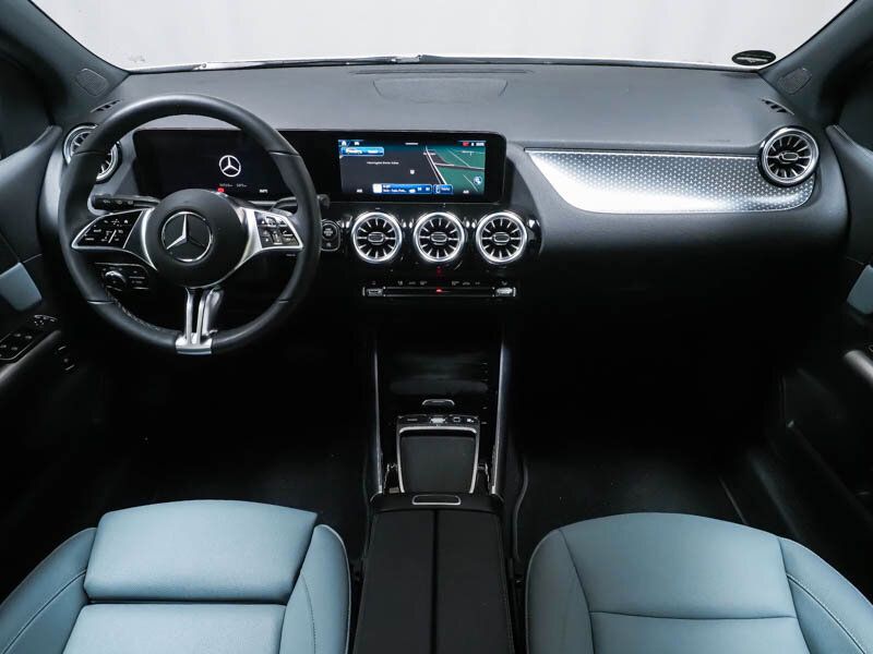 Mercedes-Benz B 220 2024