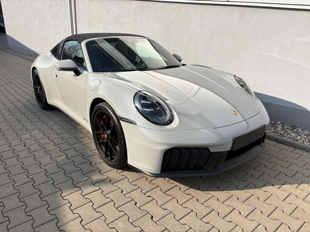 Porsche 992 2025