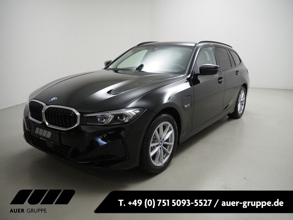 BMW 330 2022