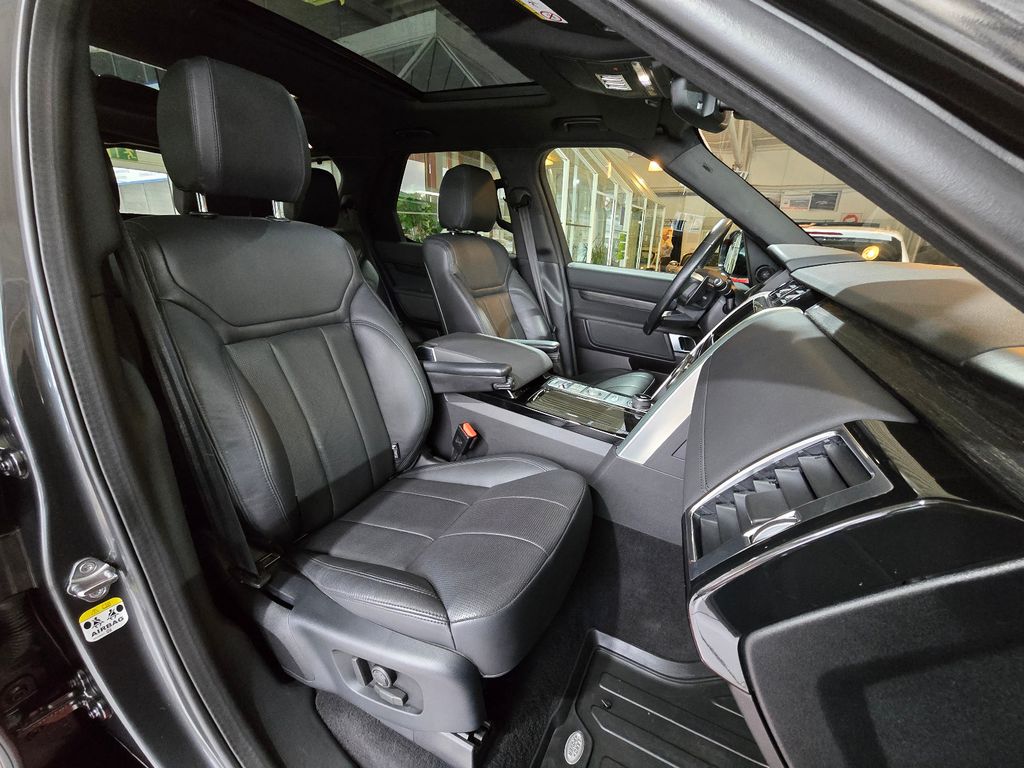 Land Rover Discovery 2019