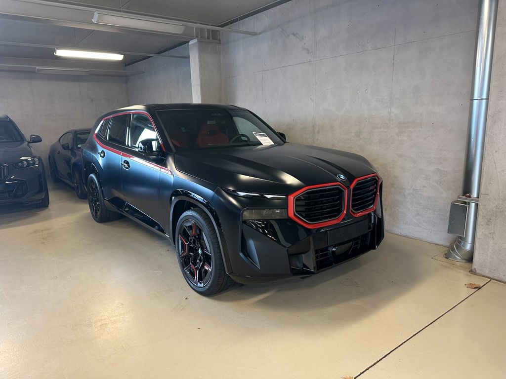 BMW XM 2024
