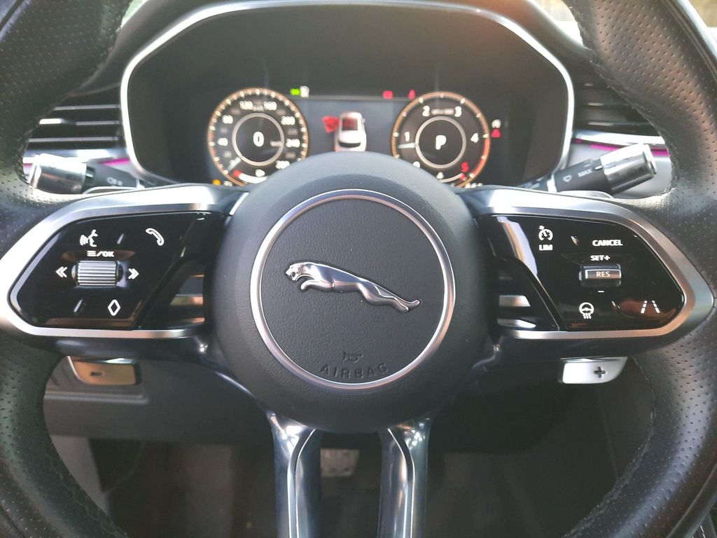 Jaguar F-Pace 2021