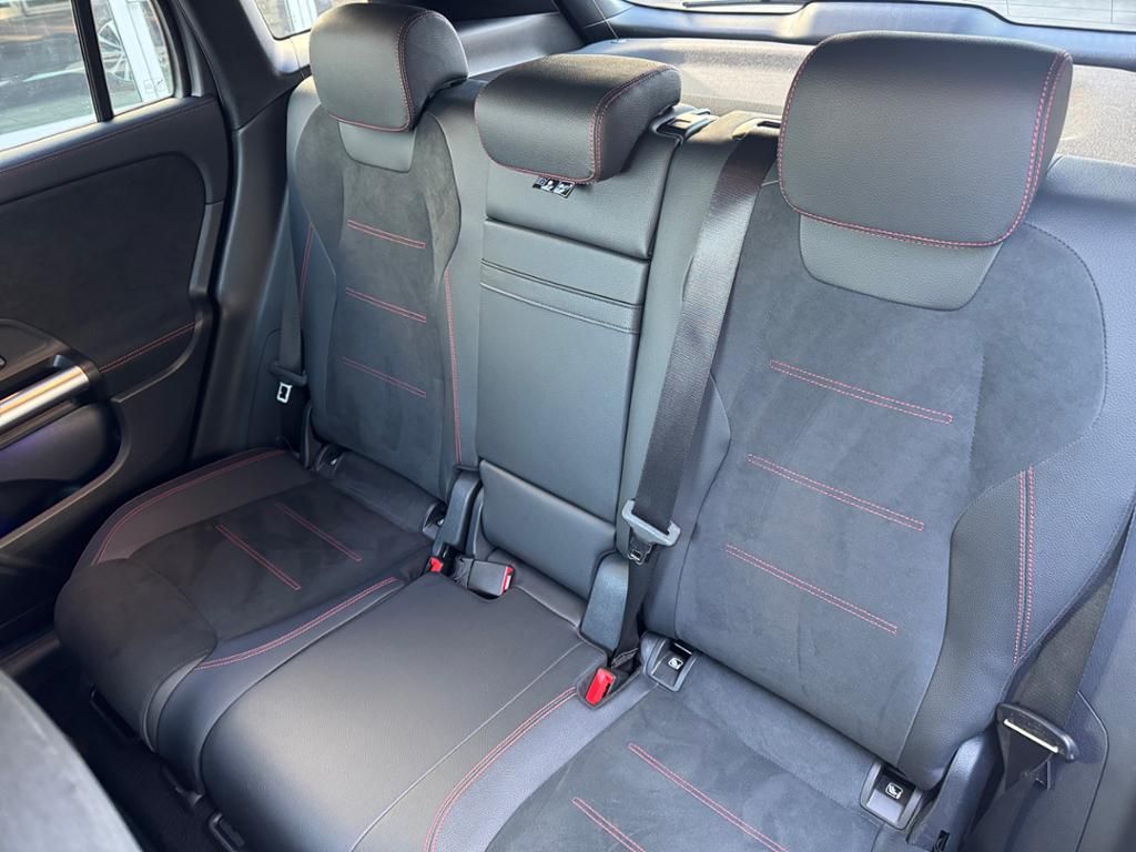 Mercedes-Benz GLA 250 2024