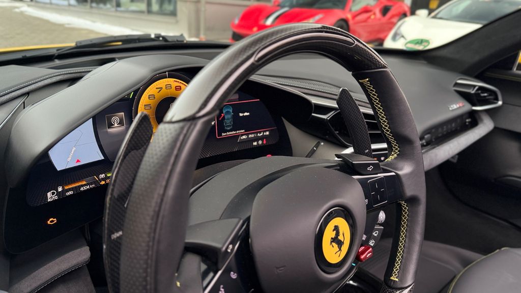 Ferrari 296 GTS 2023