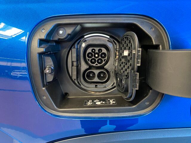 Mercedes-Benz EQB 2024