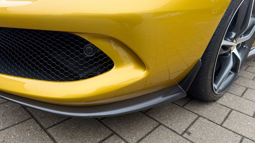 Ferrari 296 GTS 2023