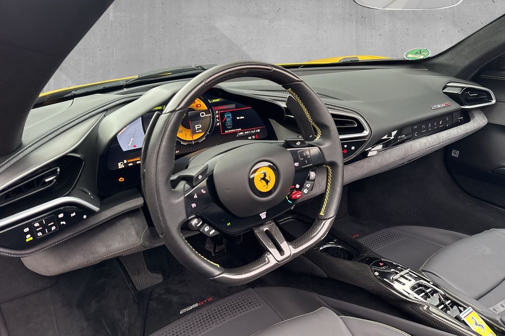 Ferrari 296 GTS 2023