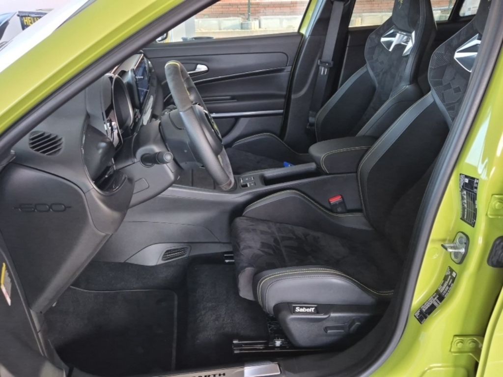 Abarth 600e 2025
