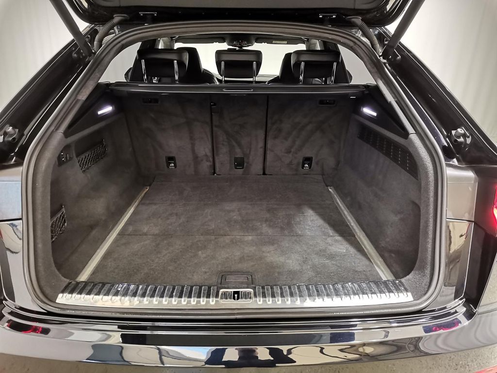Audi SQ8 2019