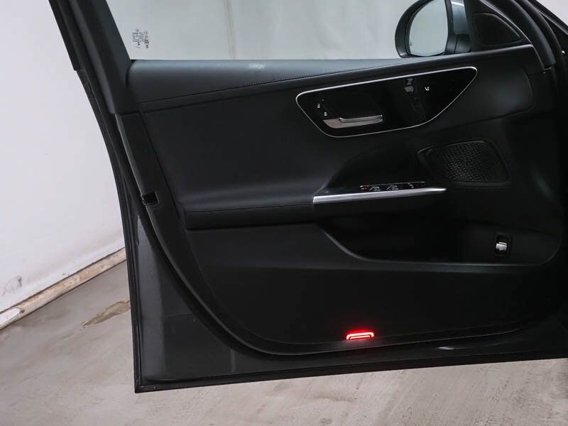 Mercedes-Benz C 300 2024