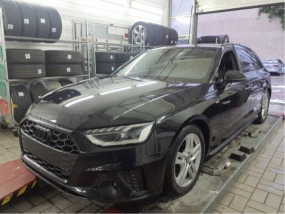 Audi A4 2023