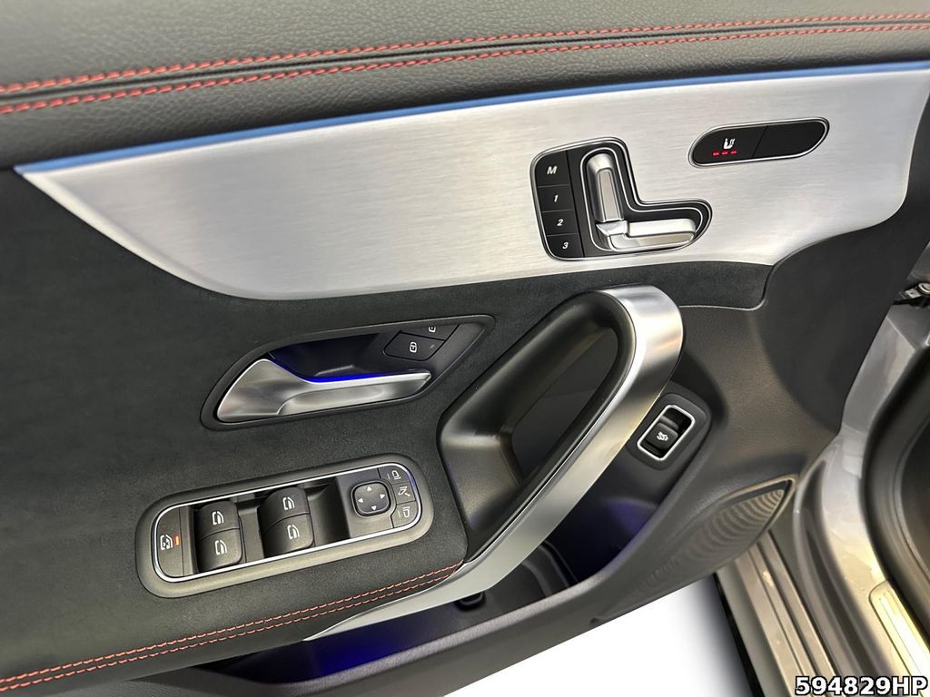 Mercedes-Benz CLA 35 AMG 2024