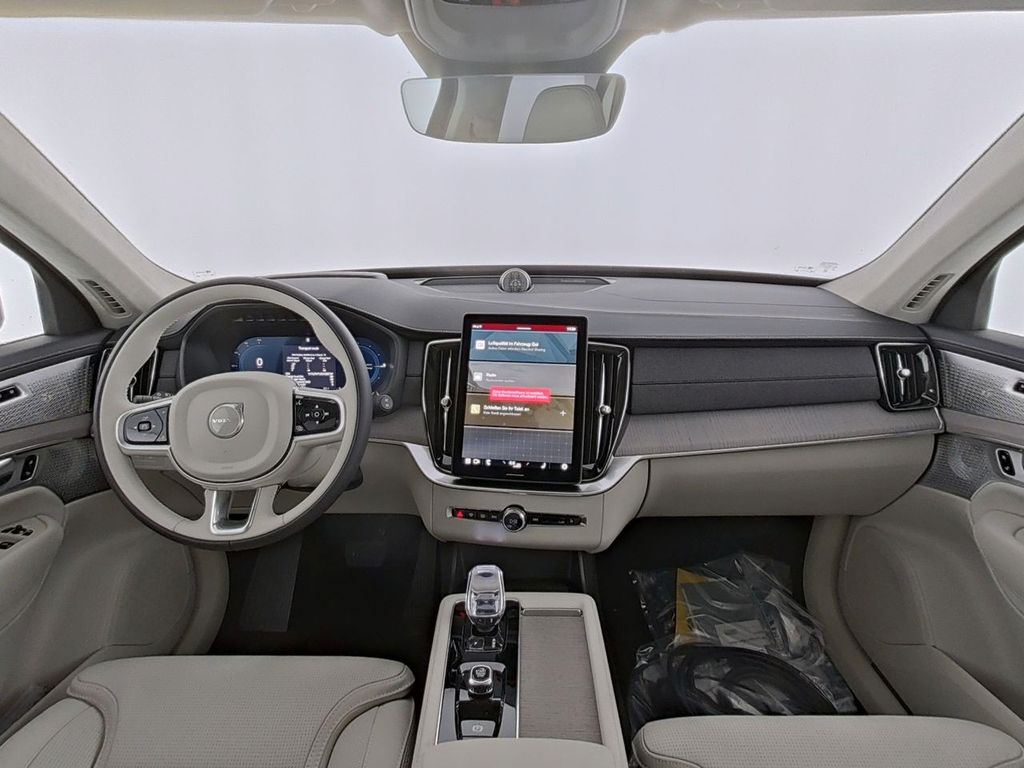 Volvo XC90 2025