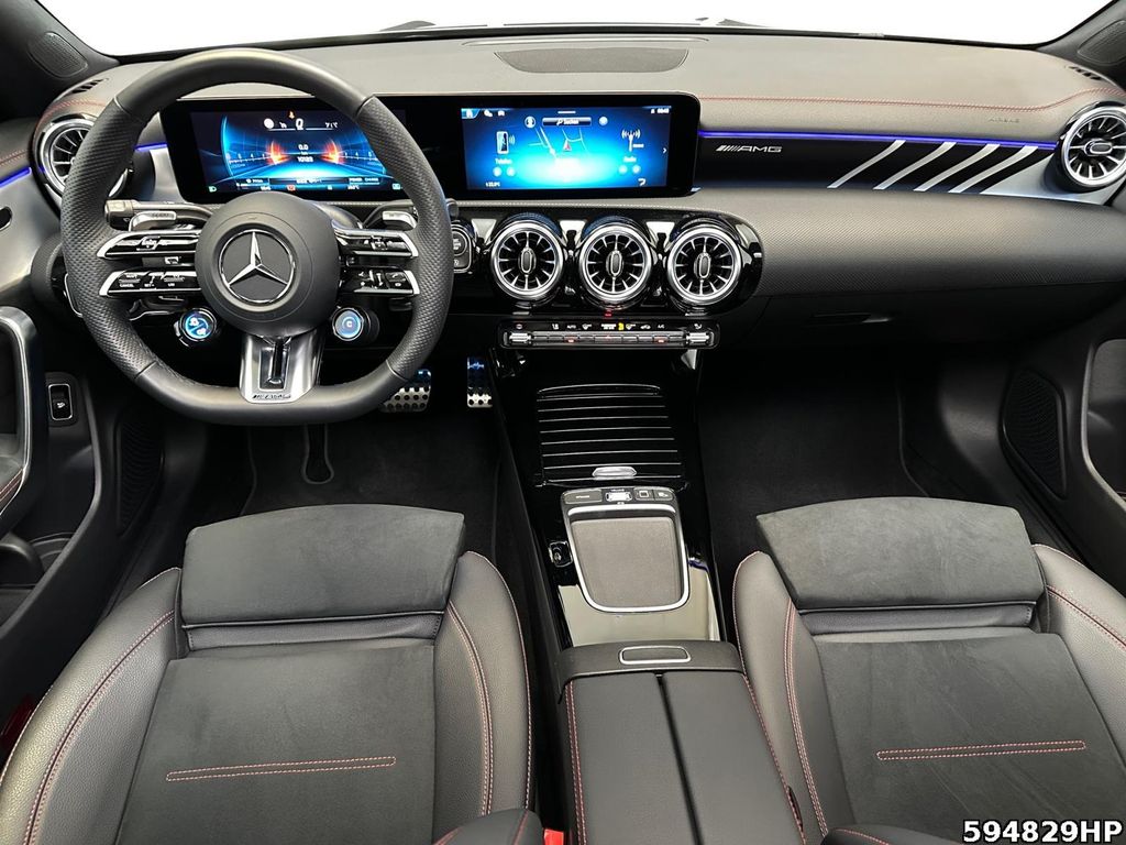 Mercedes-Benz CLA 35 AMG 2024