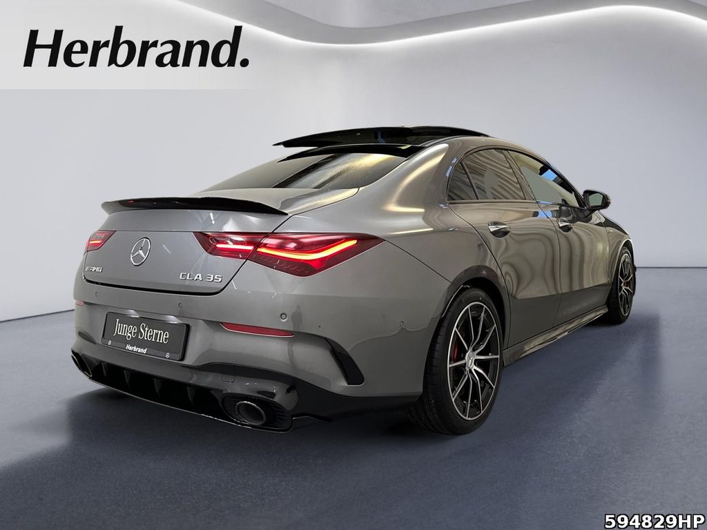 Mercedes-Benz CLA 35 AMG 2024