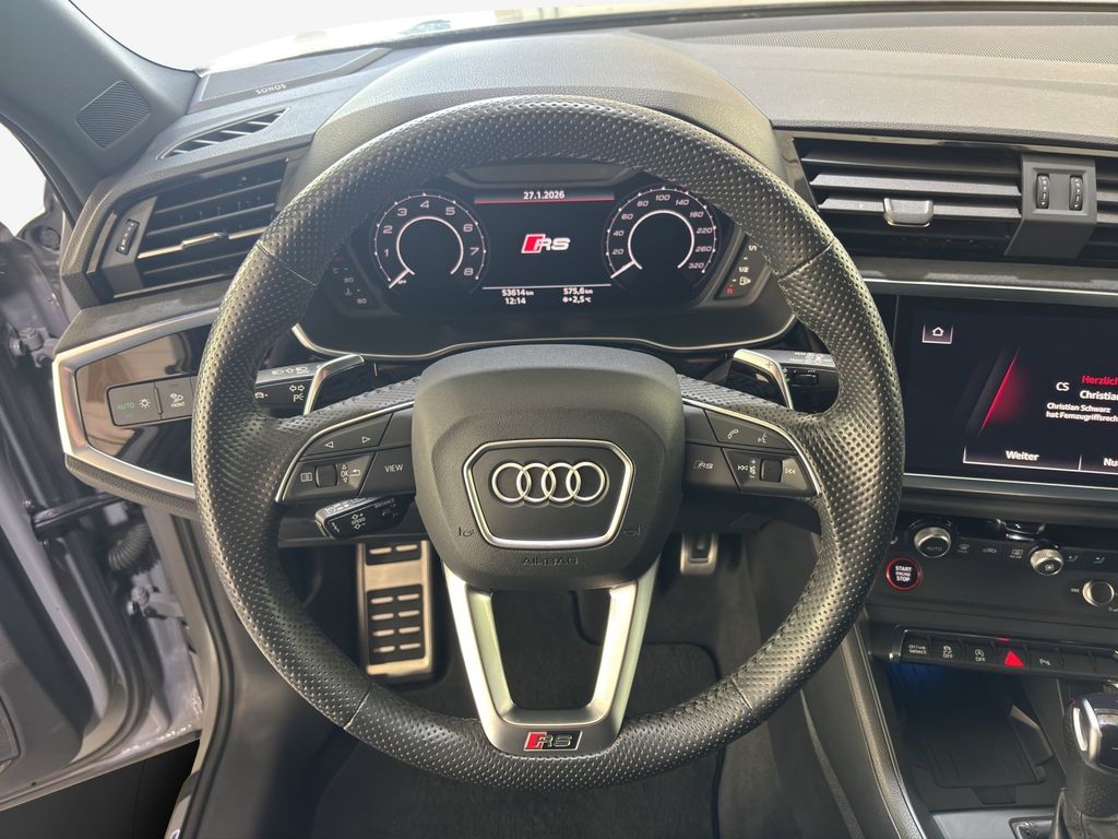 Audi RSQ3 2023