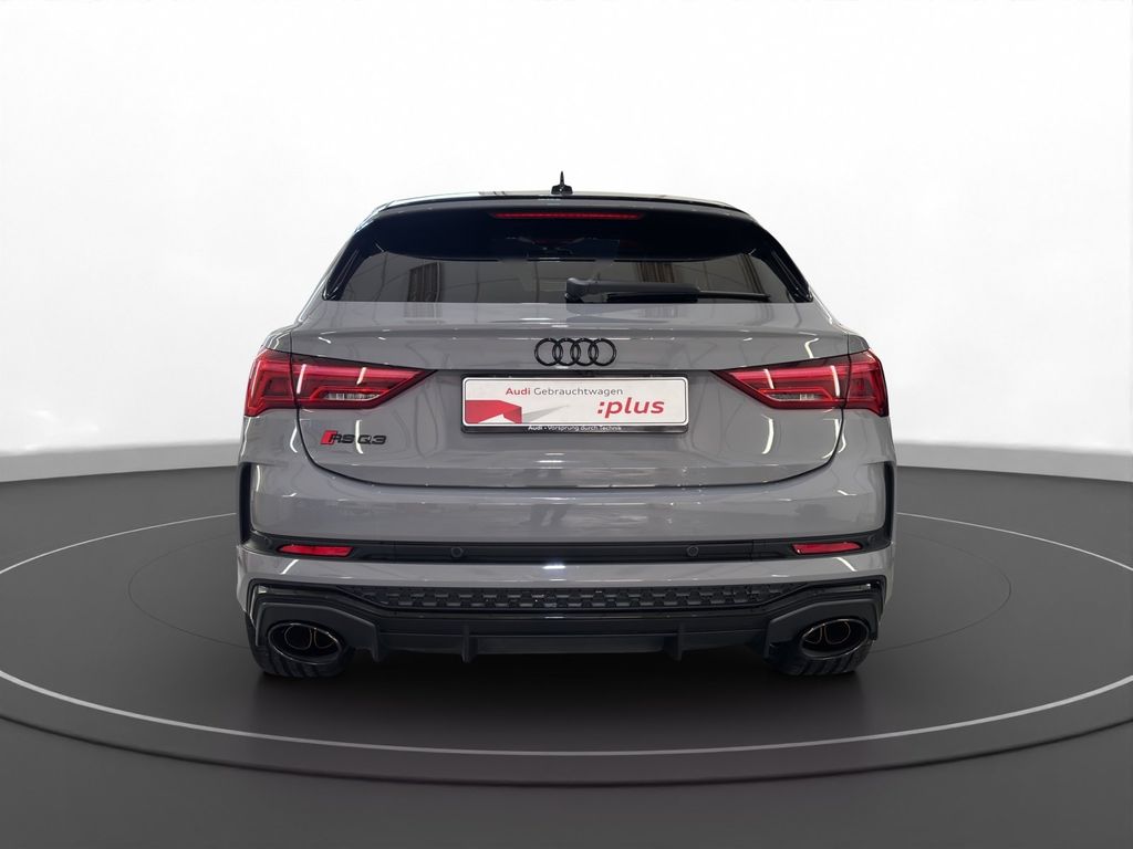 Audi RSQ3 2023