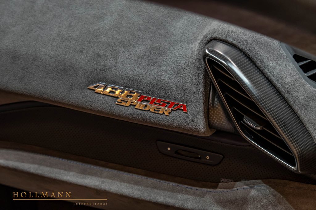 Ferrari 488 Pista 2020