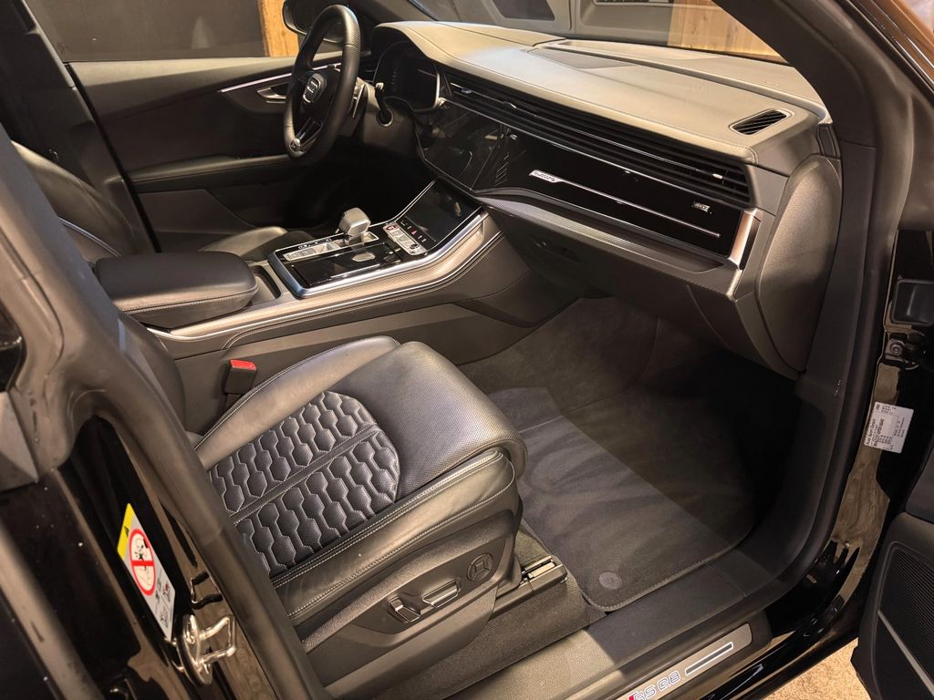 Audi RSQ8 2023