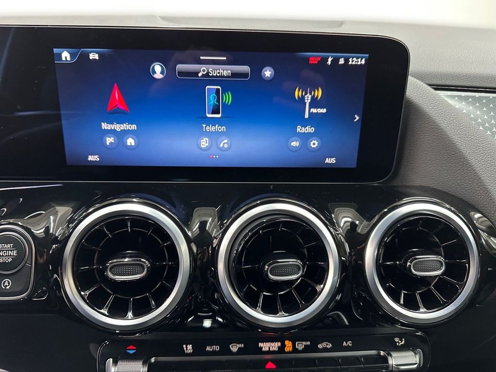 Mercedes-Benz B 220 2025