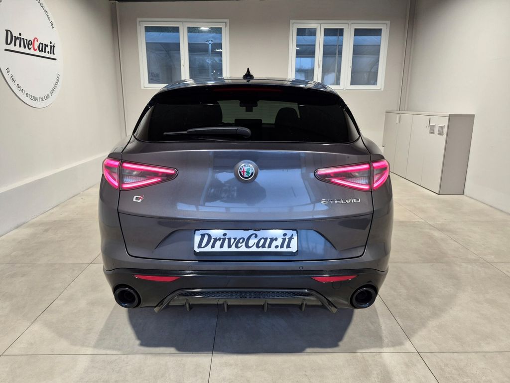 Alfa Romeo Stelvio 2024