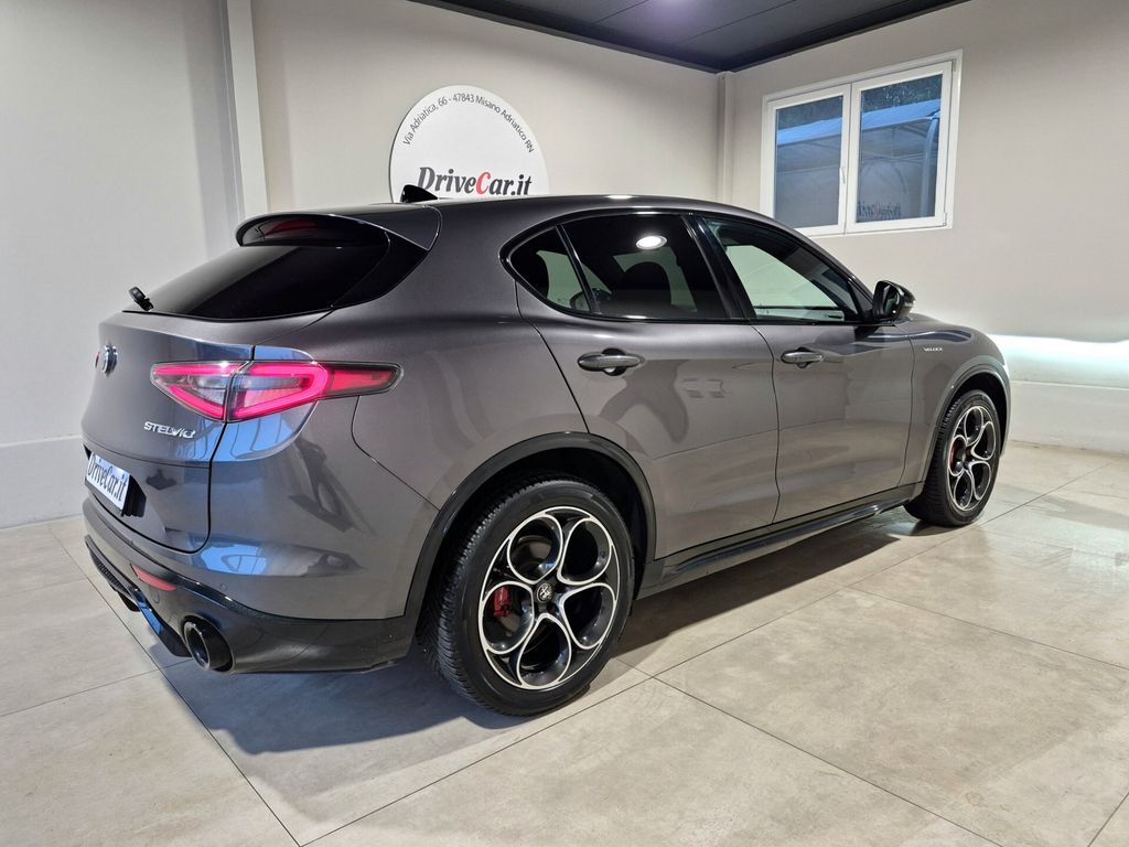 Alfa Romeo Stelvio 2024