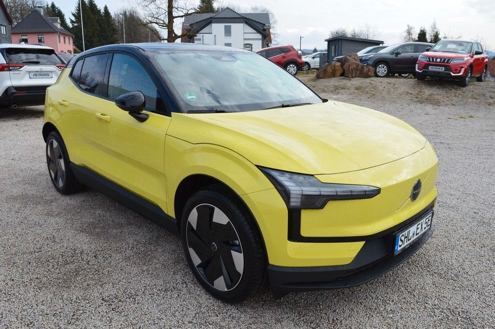 Volvo EX30 2024