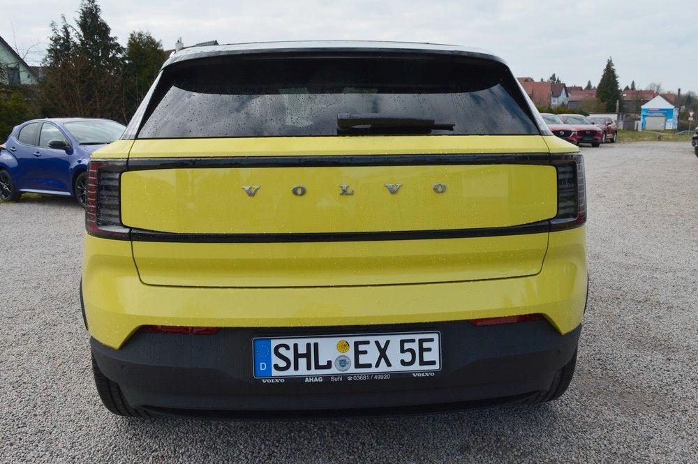 Volvo EX30 2024