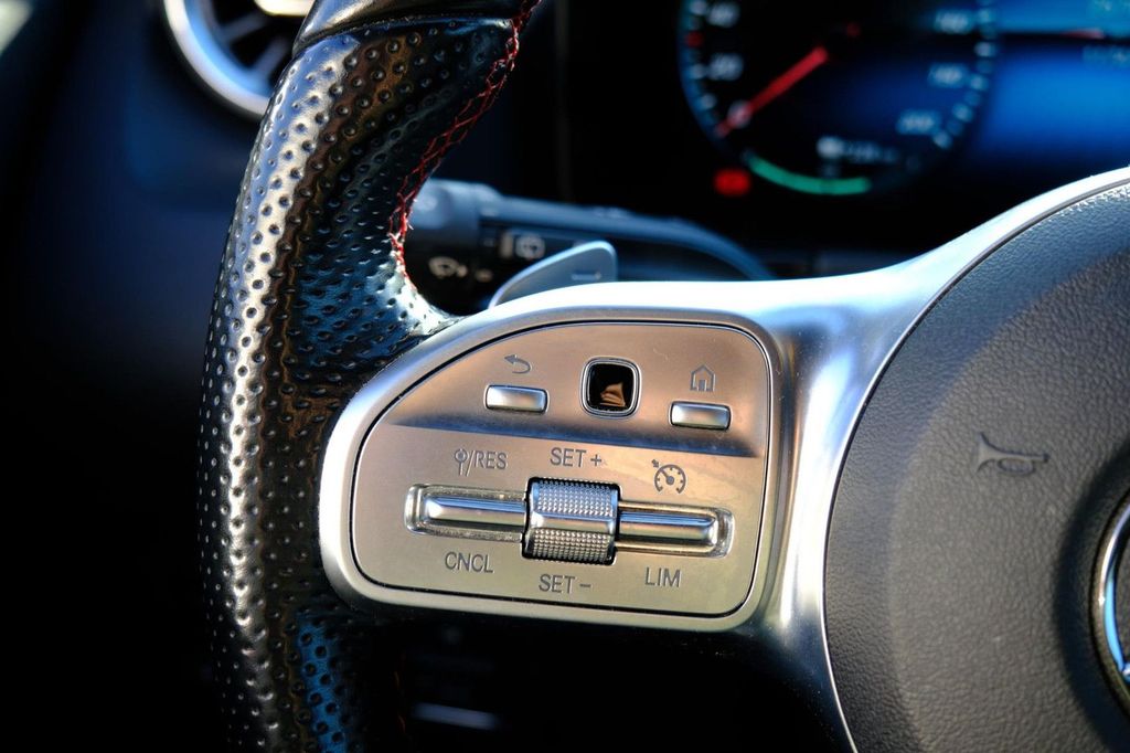 Mercedes-Benz EQA 2021