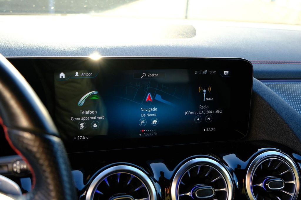 Mercedes-Benz EQA 2021