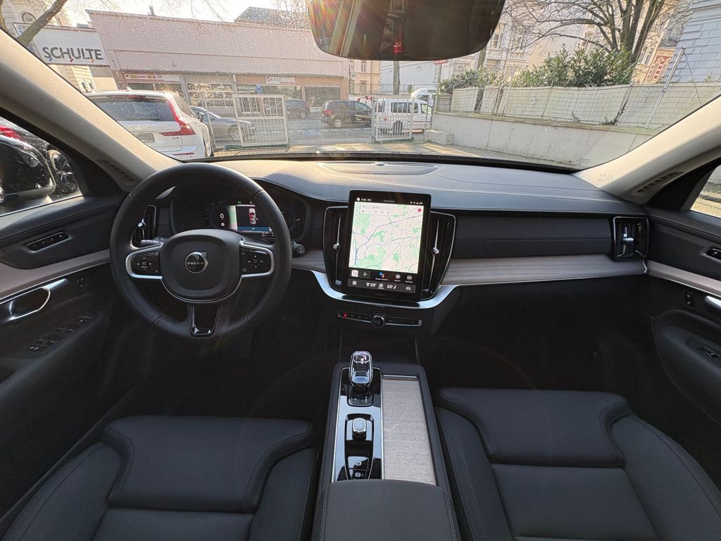 Volvo XC90 2025