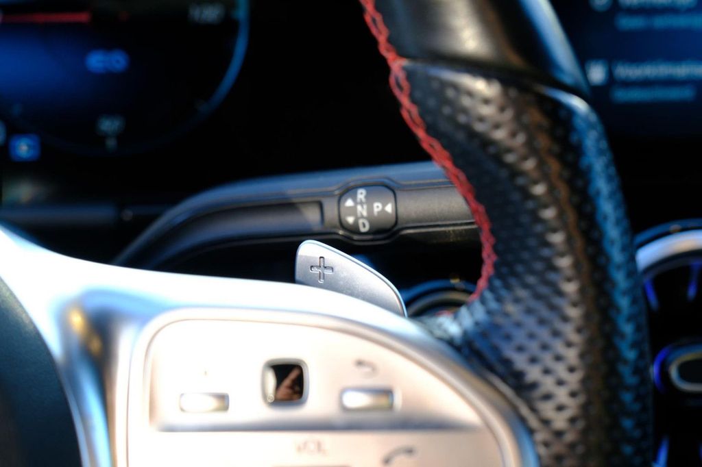 Mercedes-Benz EQA 2021