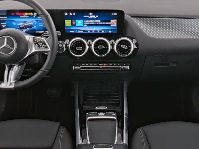 Mercedes-Benz B 250 2025