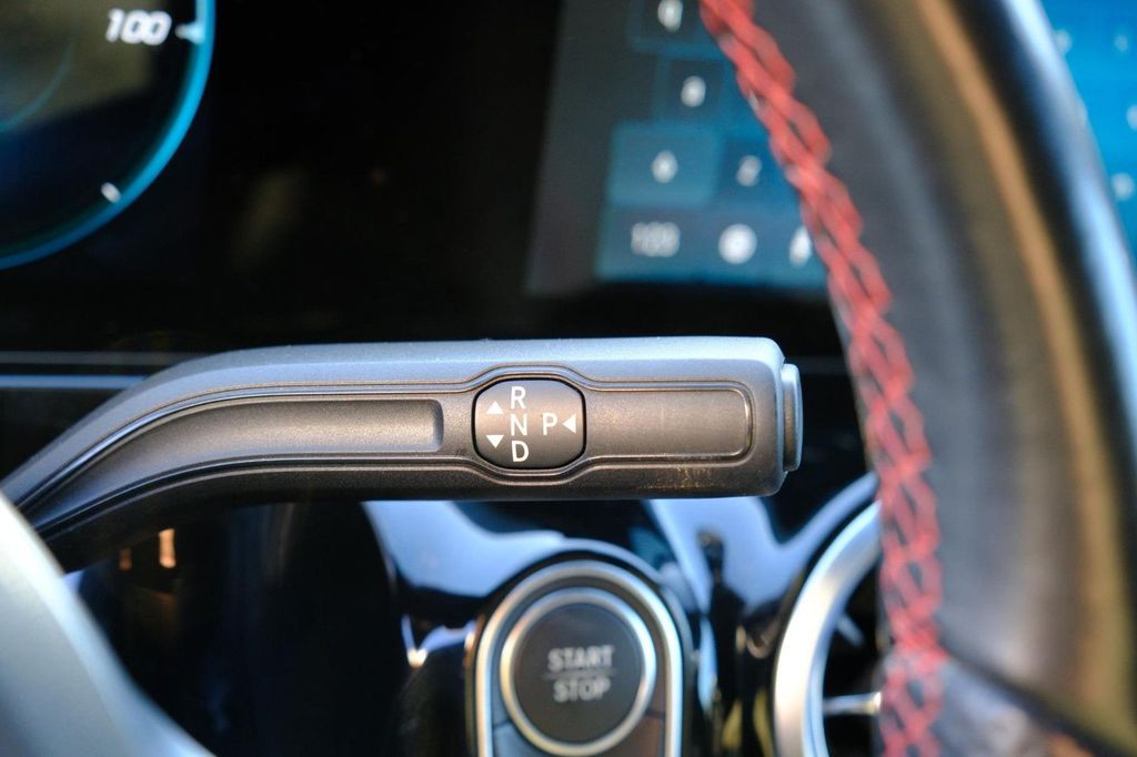 Mercedes-Benz EQA 2021