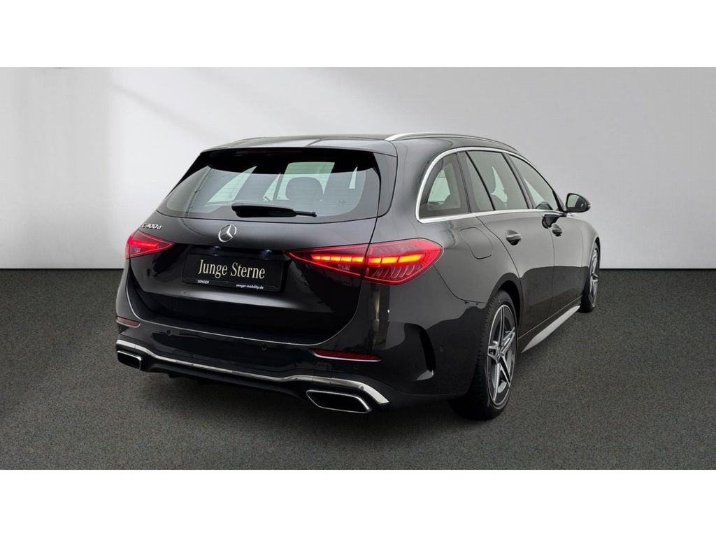 Mercedes-Benz C 300 2025