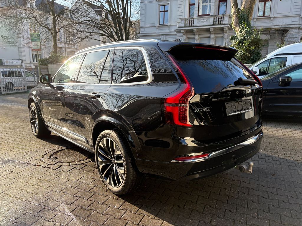 Volvo XC90 2025
