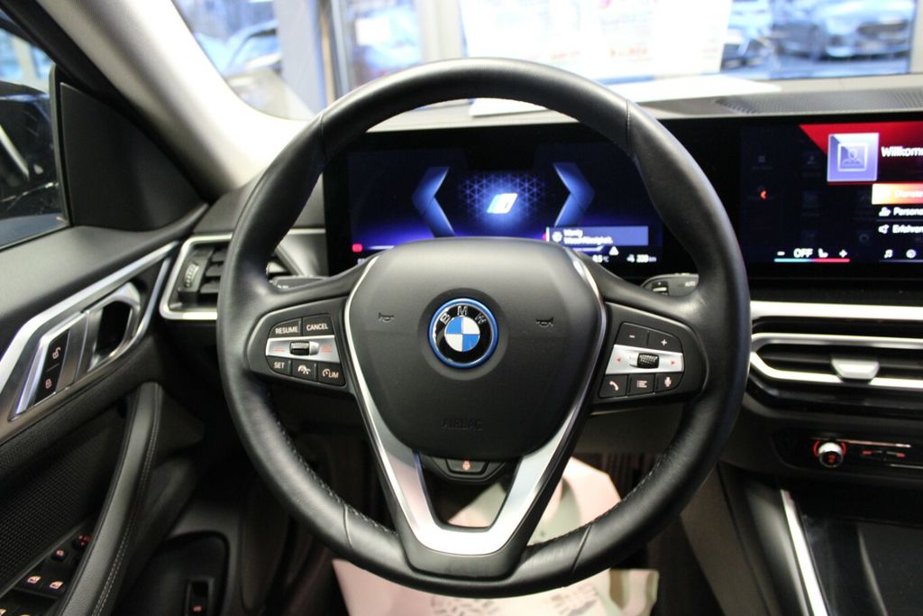 BMW i4 2023