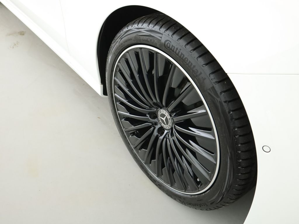 Mercedes-Benz E 200 2025