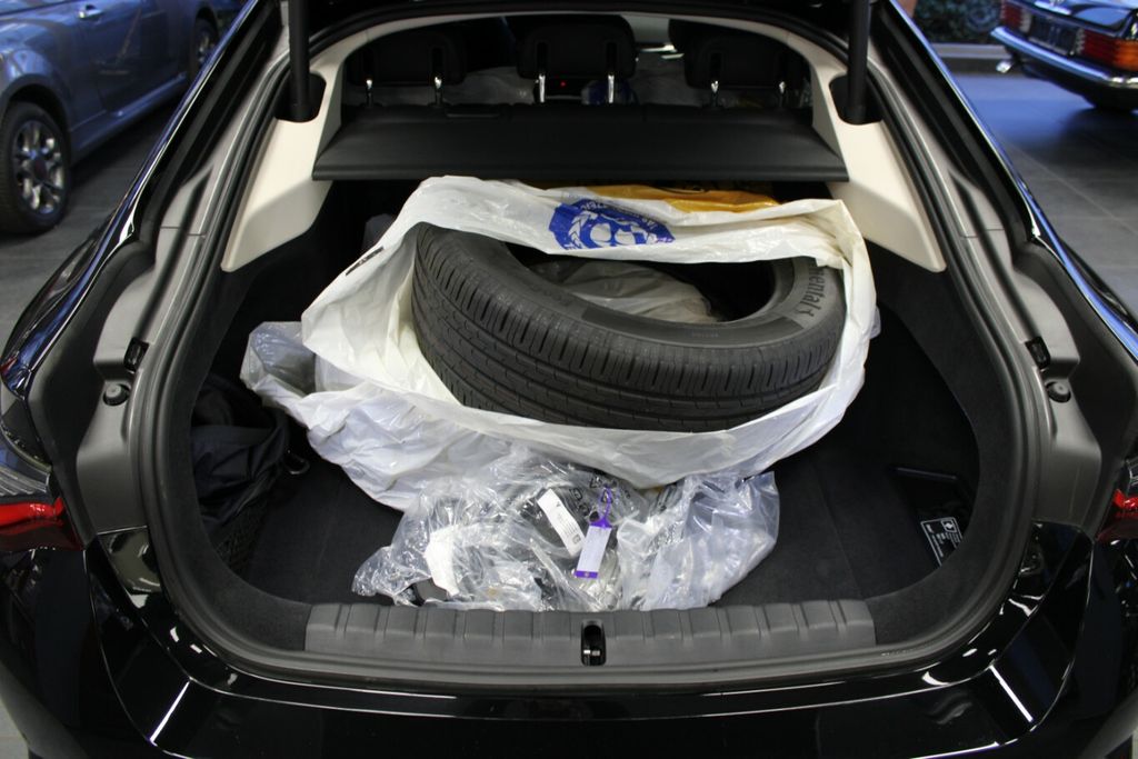BMW i4 2023