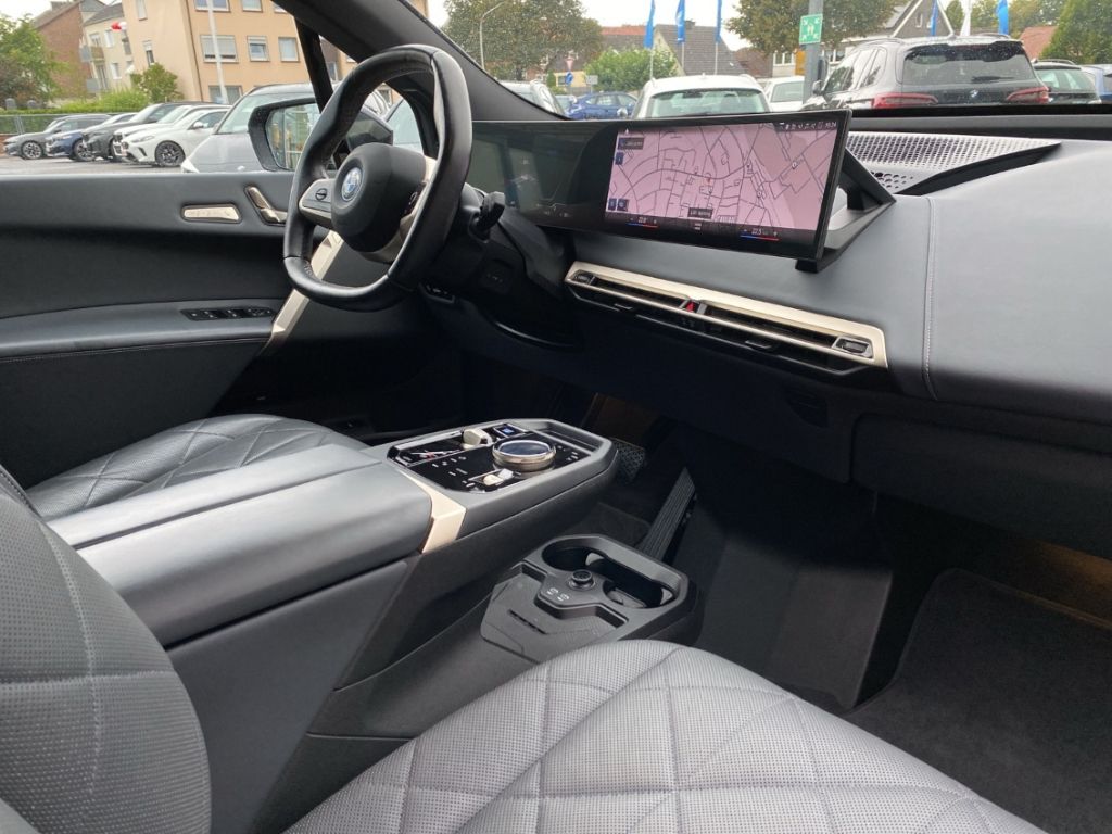 BMW iX 2022