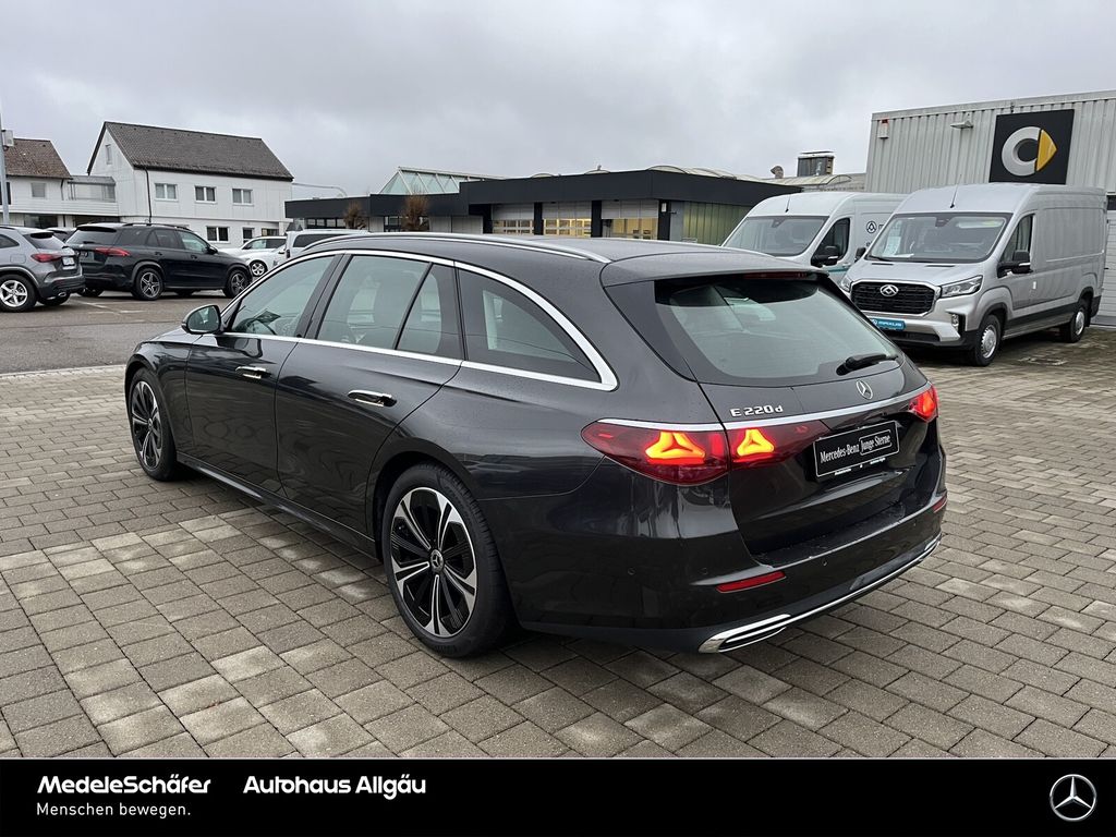 Mercedes-Benz E 220 2024