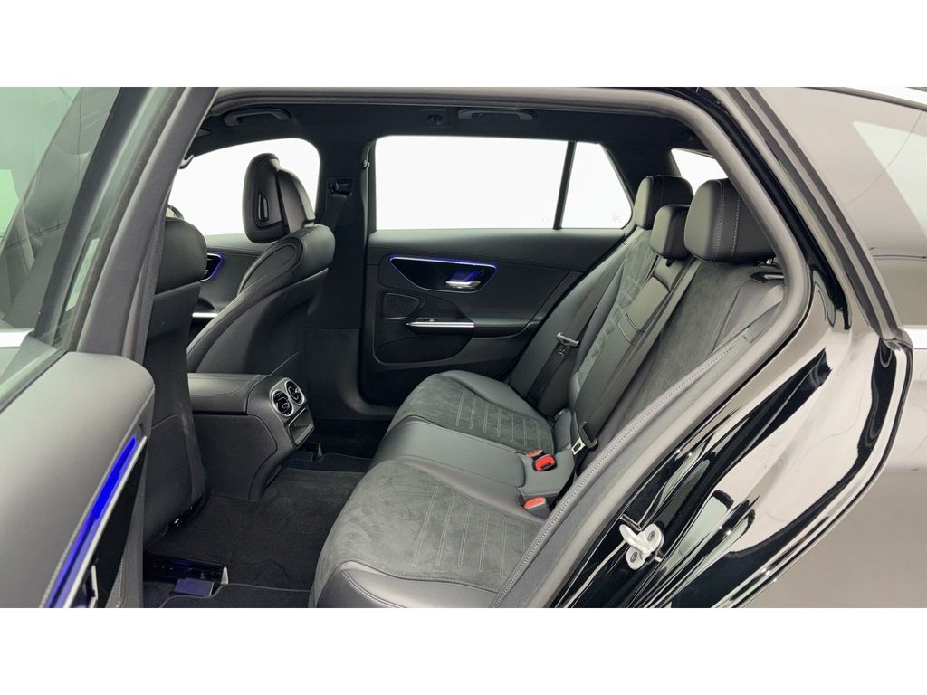 Mercedes-Benz C 300 2025