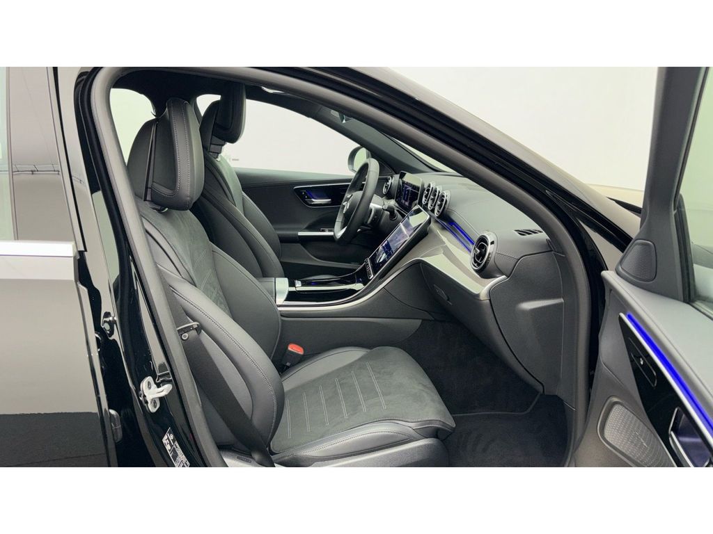 Mercedes-Benz C 300 2025