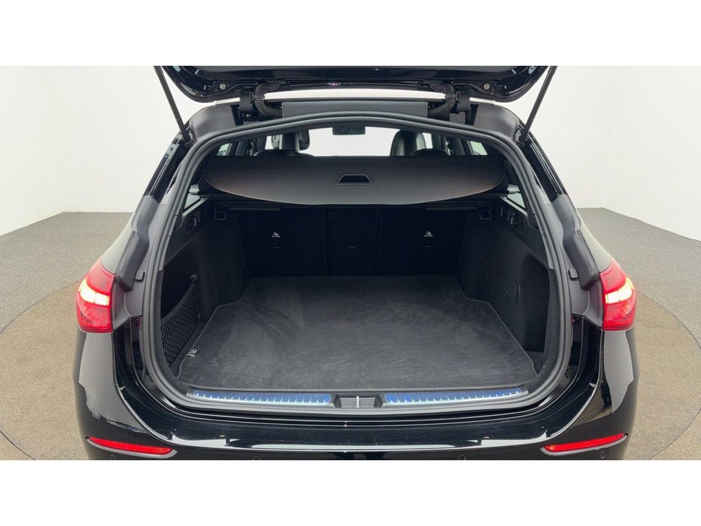 Mercedes-Benz C 300 2025