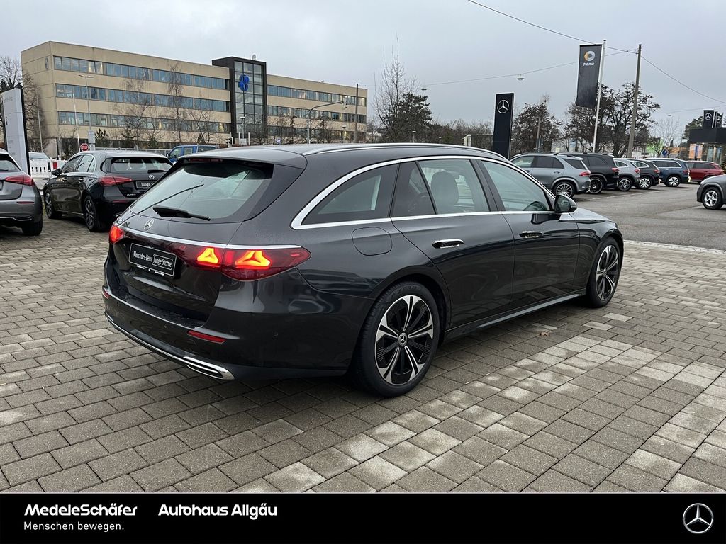 Mercedes-Benz E 220 2024