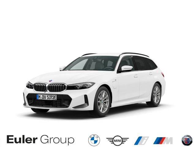 BMW 330 2022
