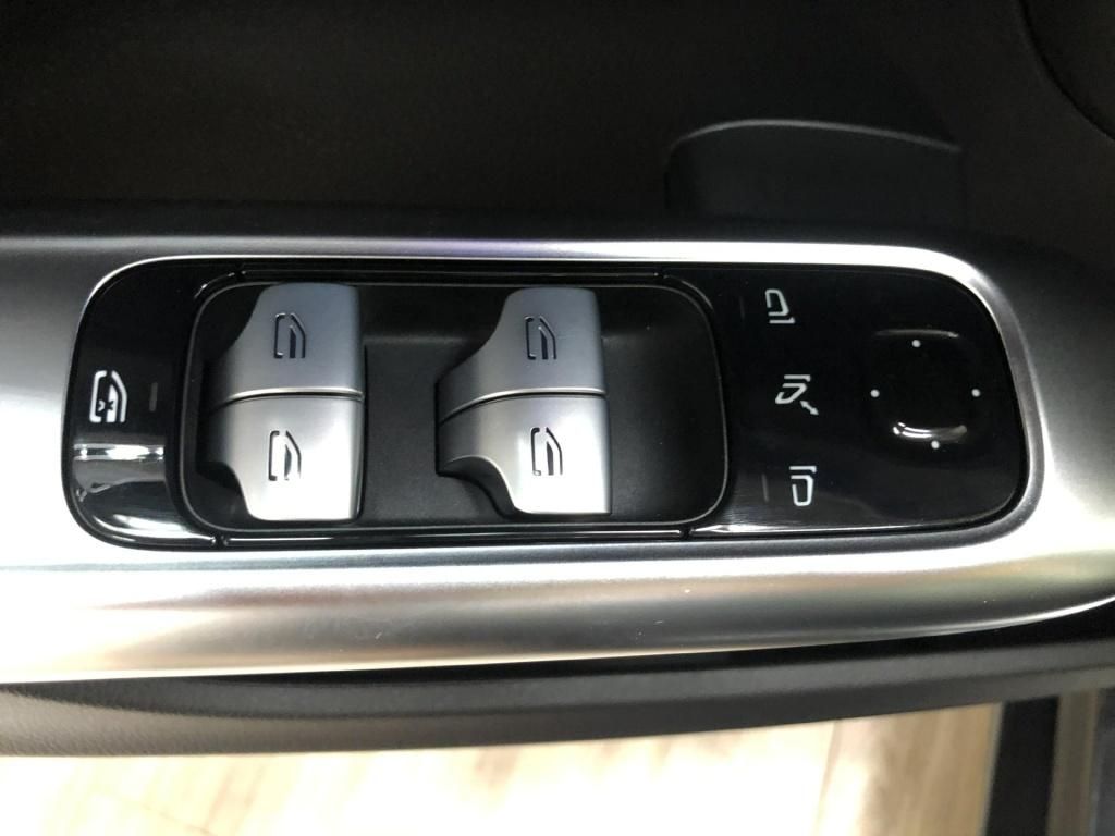 Mercedes-Benz C 300 2024