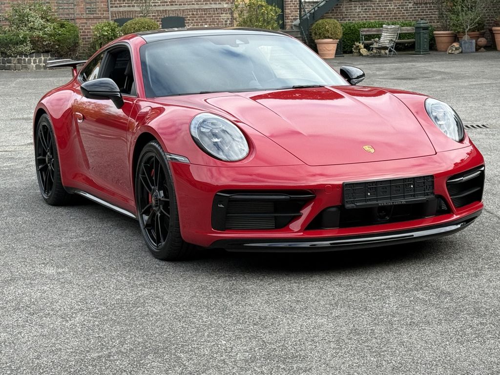 Porsche 992 2023